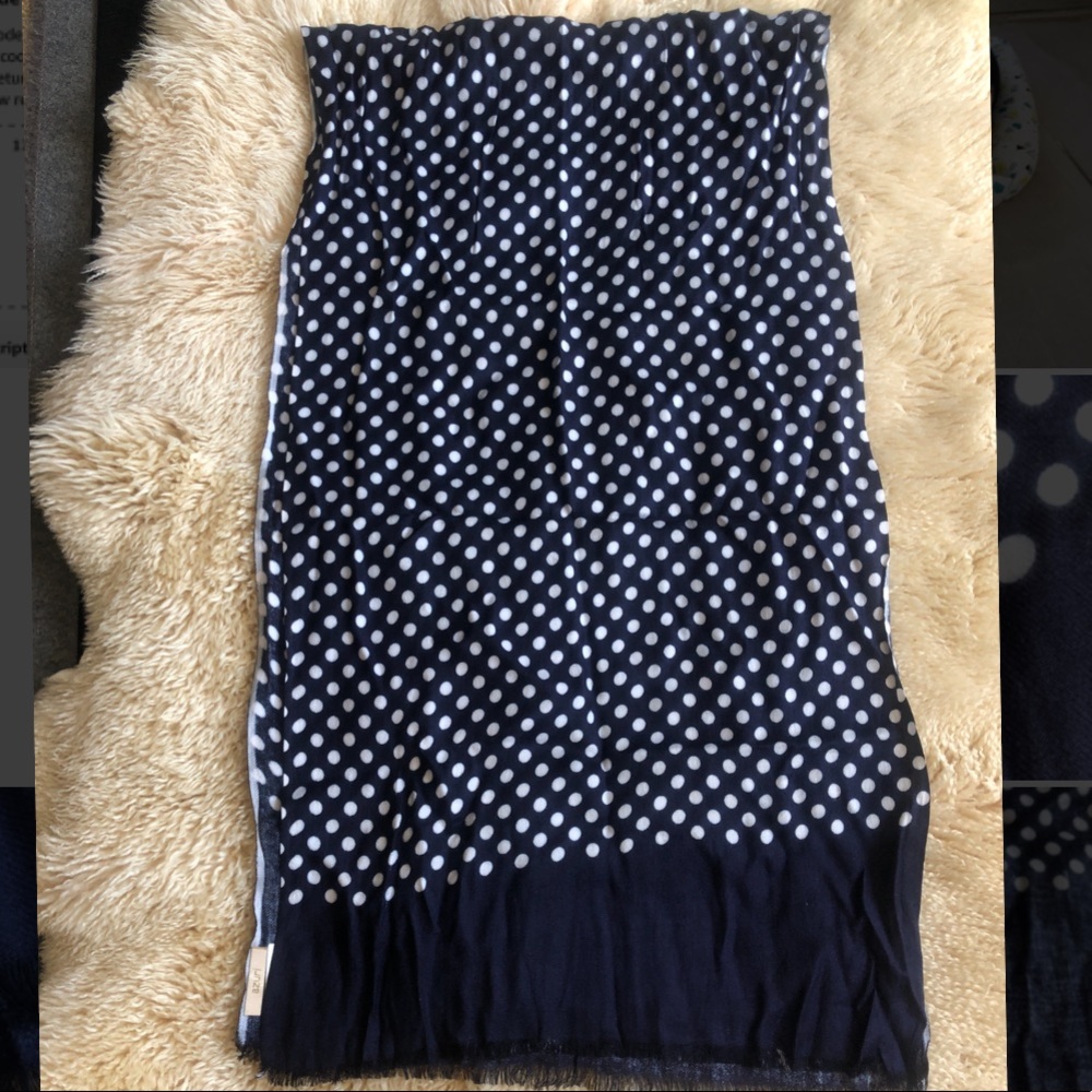 azuri be spotted scarf.